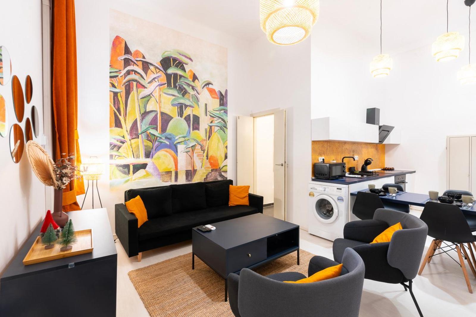 Modern Uniquely Designed Flat Andrassy Avenue And Oktogon Square Budapest