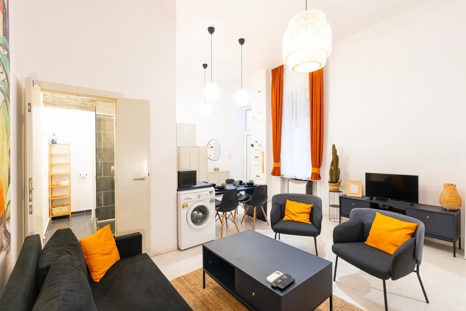 Modern Uniquely Designed Flat Andrassy Avenue And Oktogon Square * Budapest