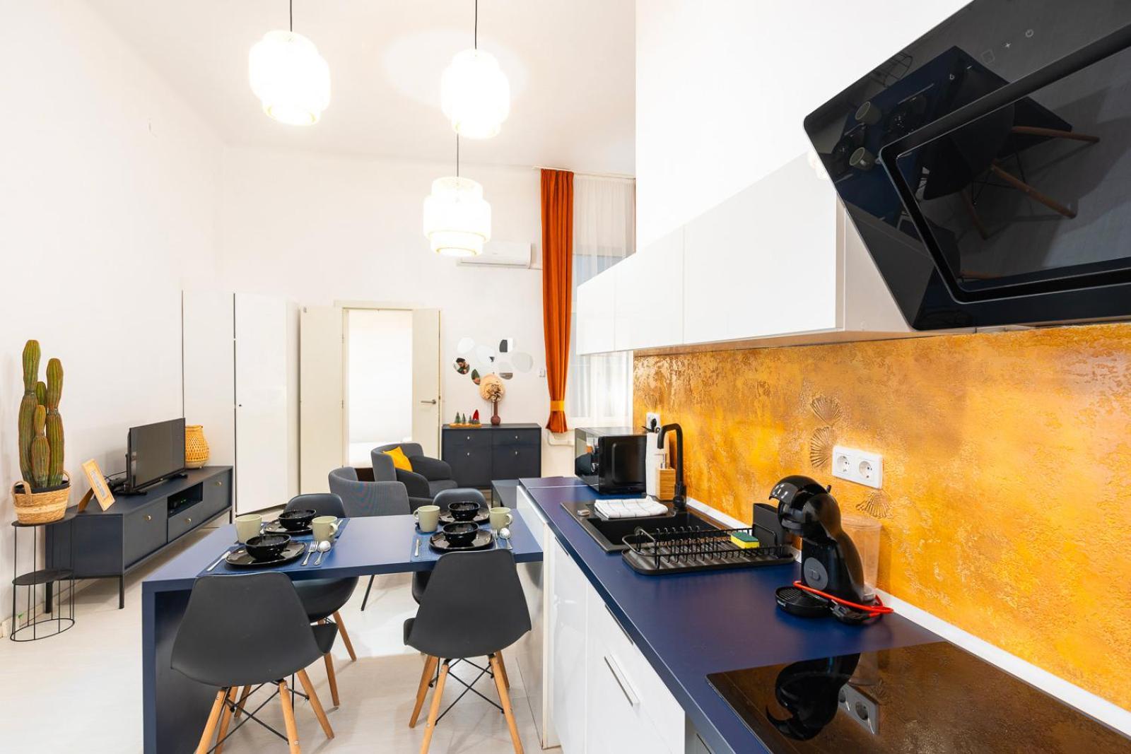 Modern Uniquely Designed Flat Andrassy Avenue And Oktogon Square Apartment *